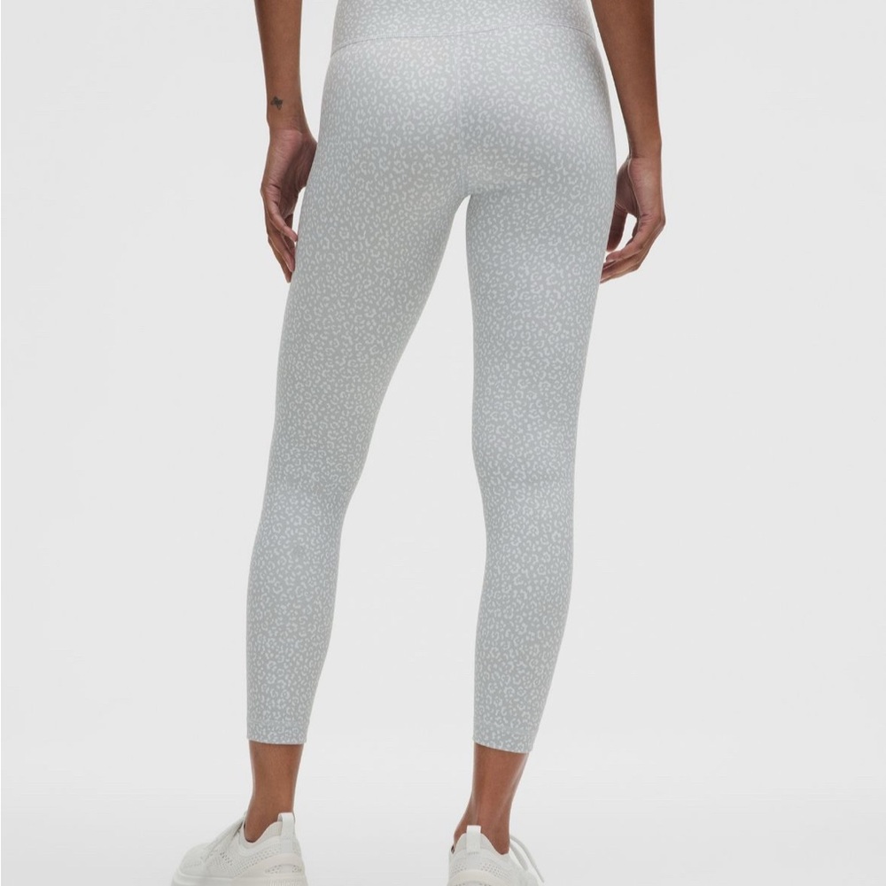 Lululemon Athletica Light Gray Patterned Leggings